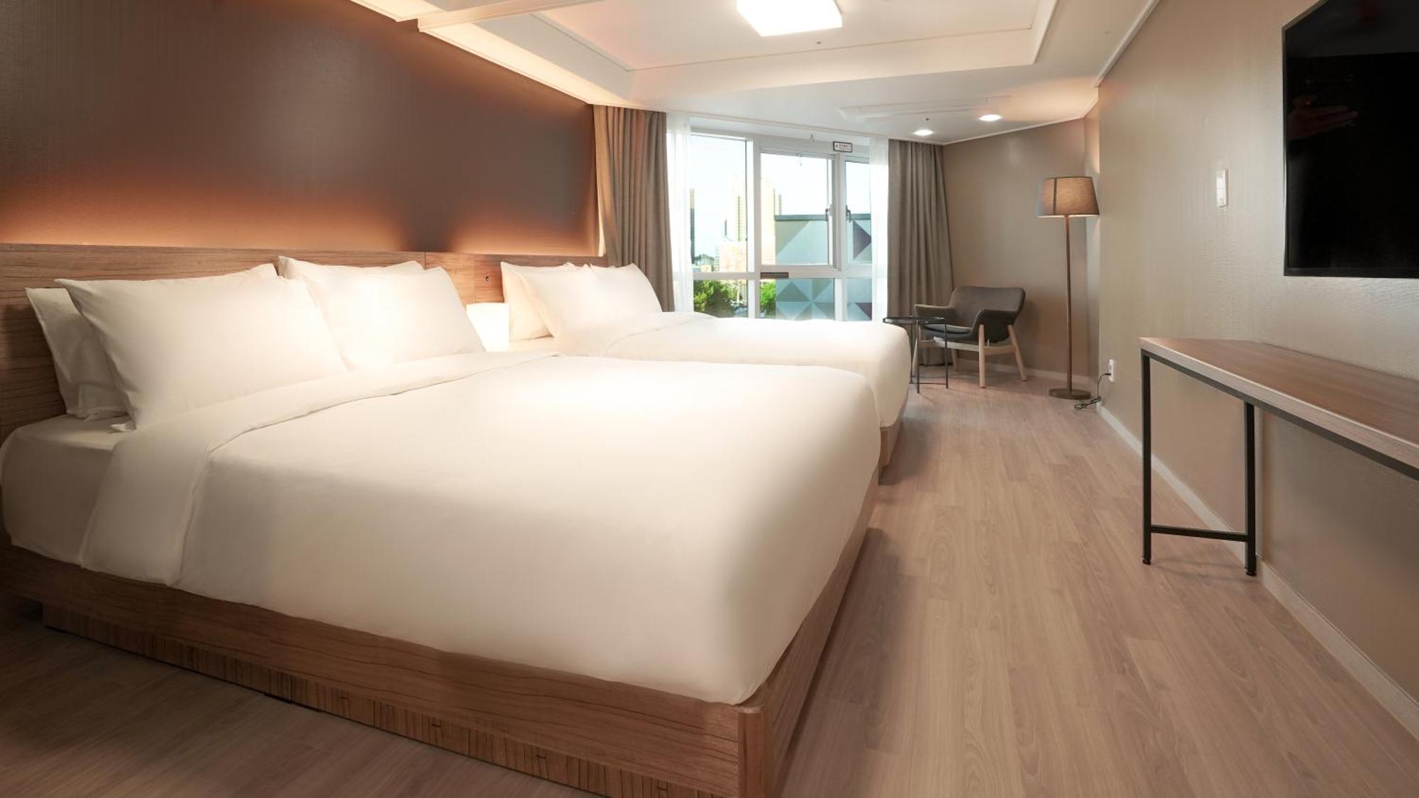 Hotel Marinabay Sokcho Esterno foto